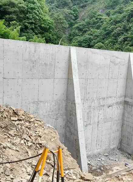 吕梁中阳县重力式挡土墙